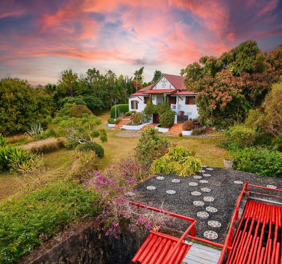 The Litchi Tree Amber Mountain Boutique Hotel Ambohitra ภายนอก รูปภาพ